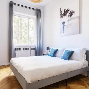 Appartement Hemeras Boutique Homes Luxury 4bdr Close To Duomo, Milan